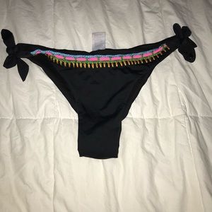 black designed swim bottoms